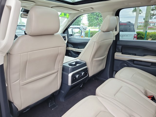Certified 2022 Ford Expedition Limited AWD/4WD image 13