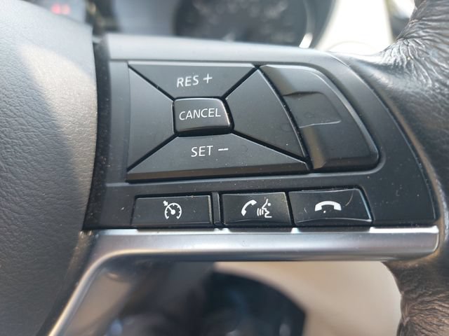 Used 2017 Nissan Rogue Sport SL AWD/4WD image 18