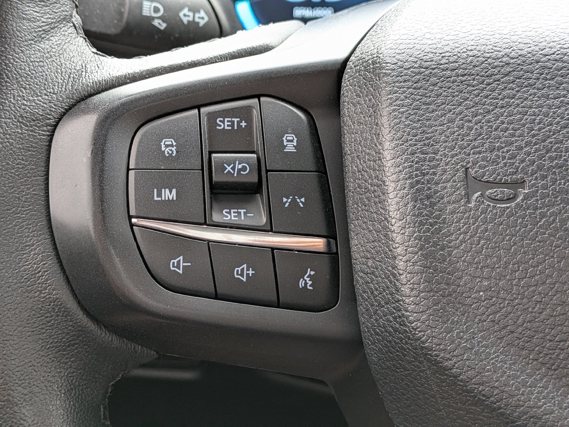 Certified 2025 Ford Ranger Lariat w/ FX4 Off-Road Package AWD/4WD image 28