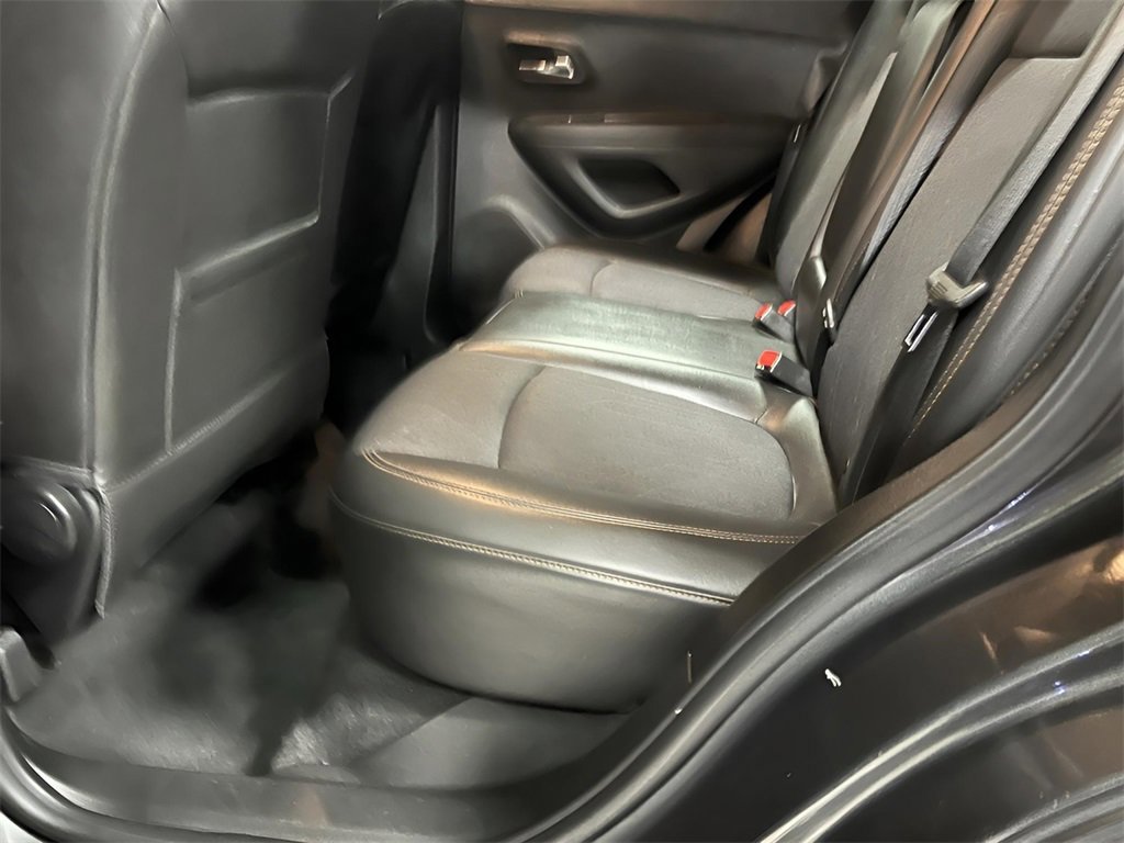 Used 2017 Chevrolet Trax LT w/ LT Convenience Package image 37