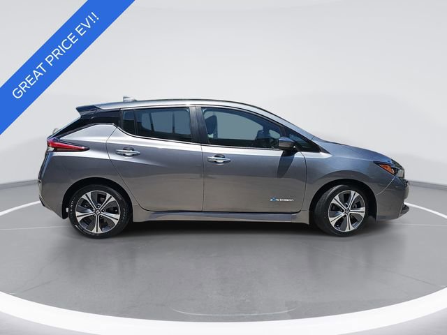 Used 2019 Nissan Leaf SV w/ SV Technology Package FWD image 6