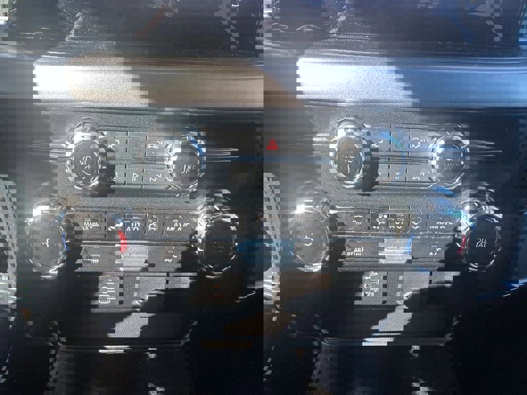 Certified 2025 Ford F150 XLT w/ Equipment Group 301A Standard AWD/4WD image 18