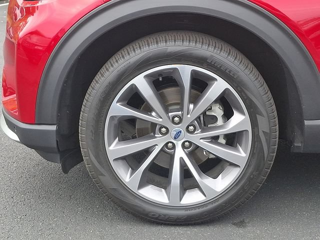 Certified 2025 Ford Explorer Platinum w/ Ultimate Package AWD/4WD image 32