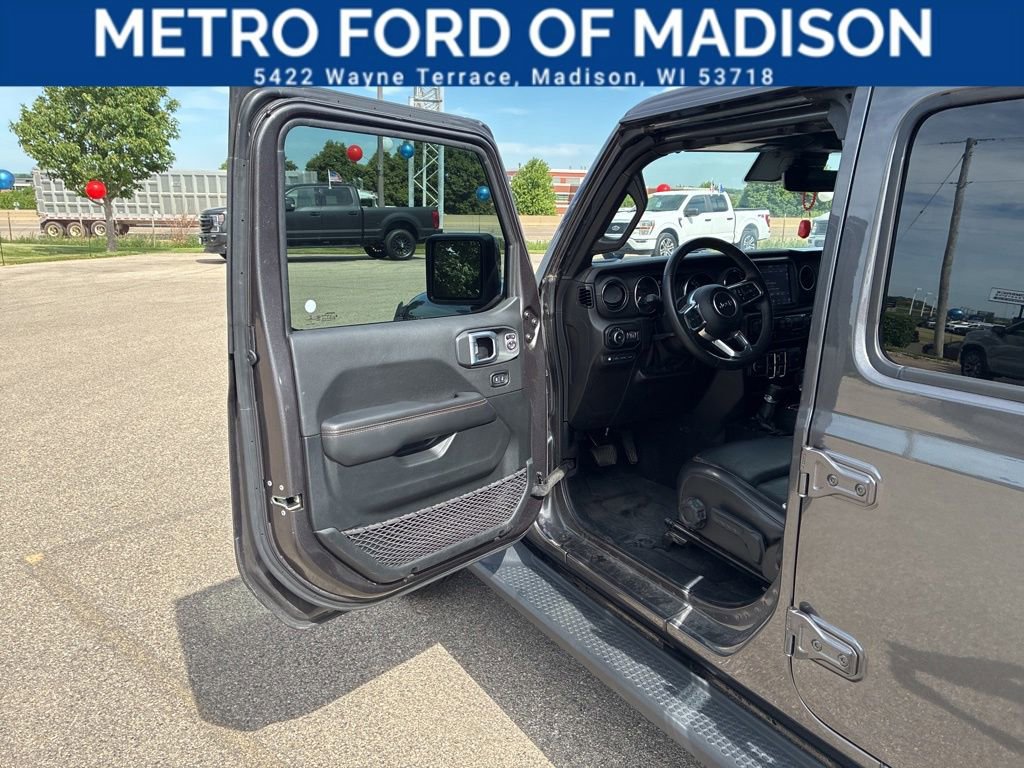 Used 2021 Jeep Wrangler Unlimited Sahara AWD/4WD image 11