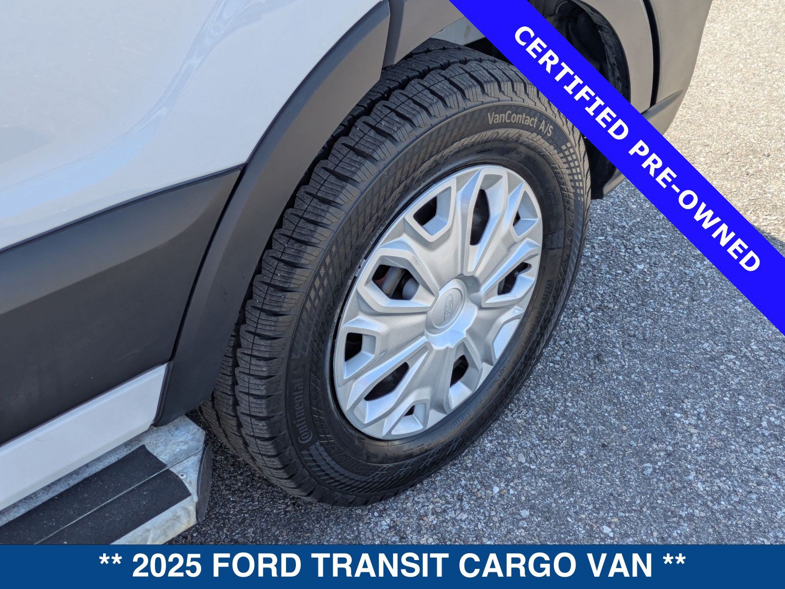 Certified 2025 Ford Transit 250 Low Roof w/ Exterior Upgrade Package RWD image 33