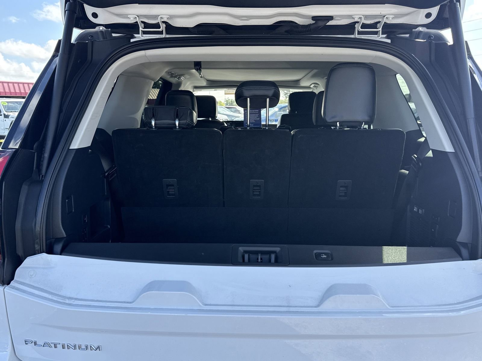 Certified 2025 Ford Expedition Platinum AWD/4WD image 13