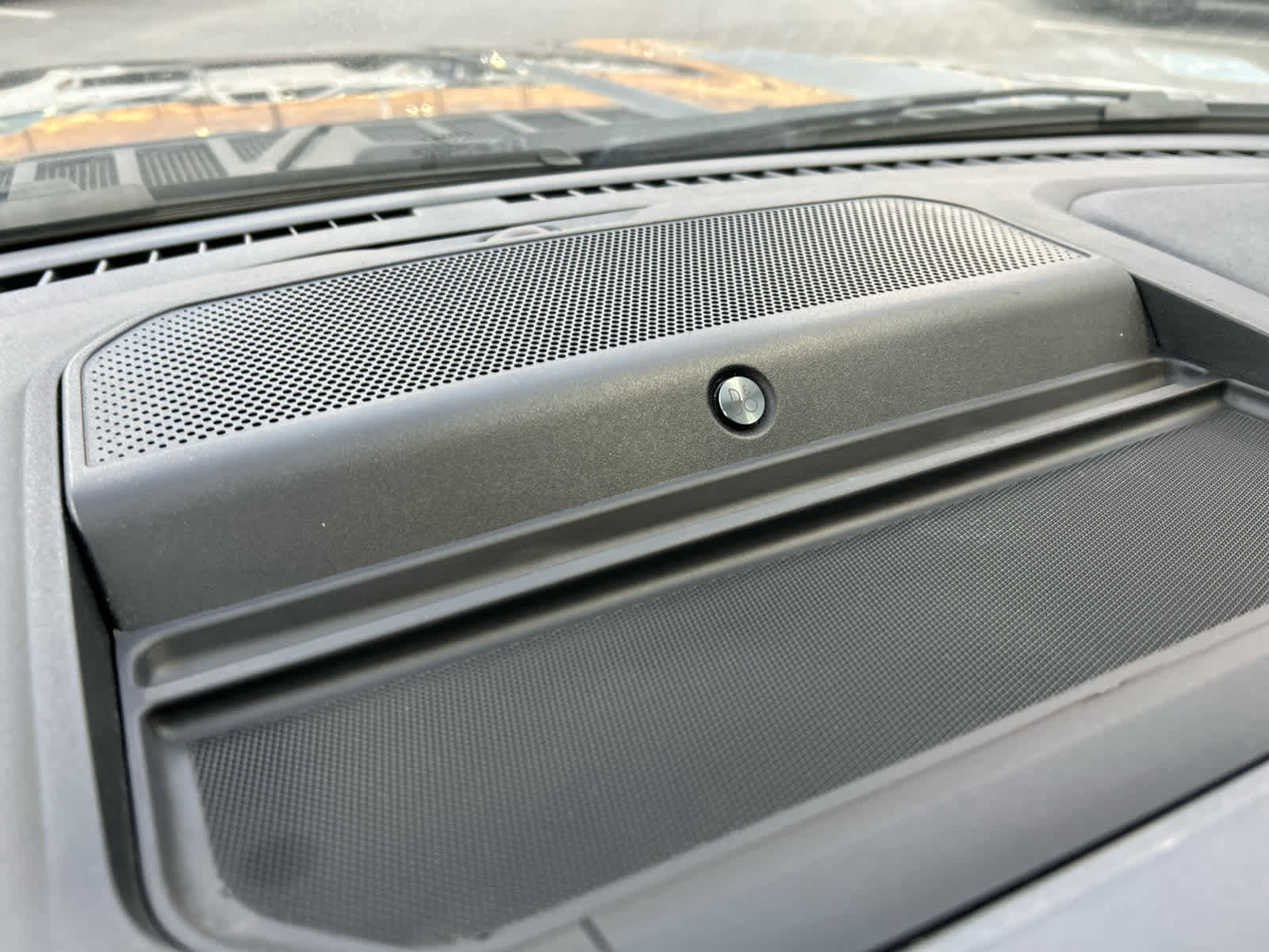 Certified 2022 Ford F150 Lariat w/ Equipment Group 502A High image 36