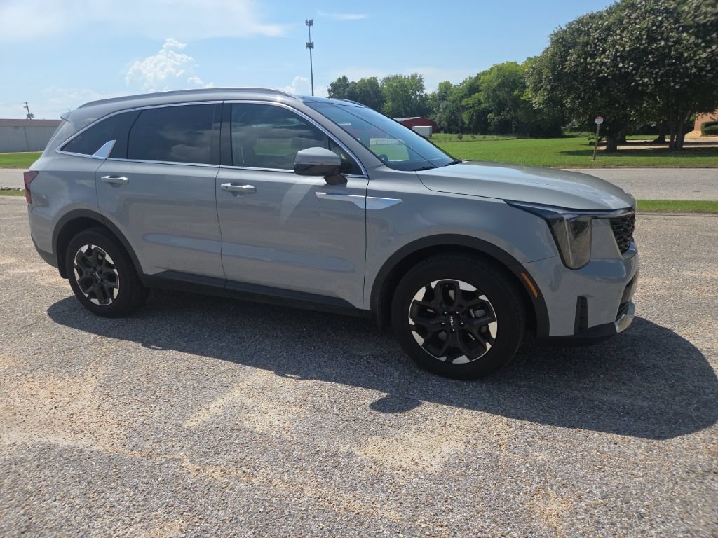 Used 2025 Kia Sorento S w/ Panoramic Sunroof Package FWD image 15