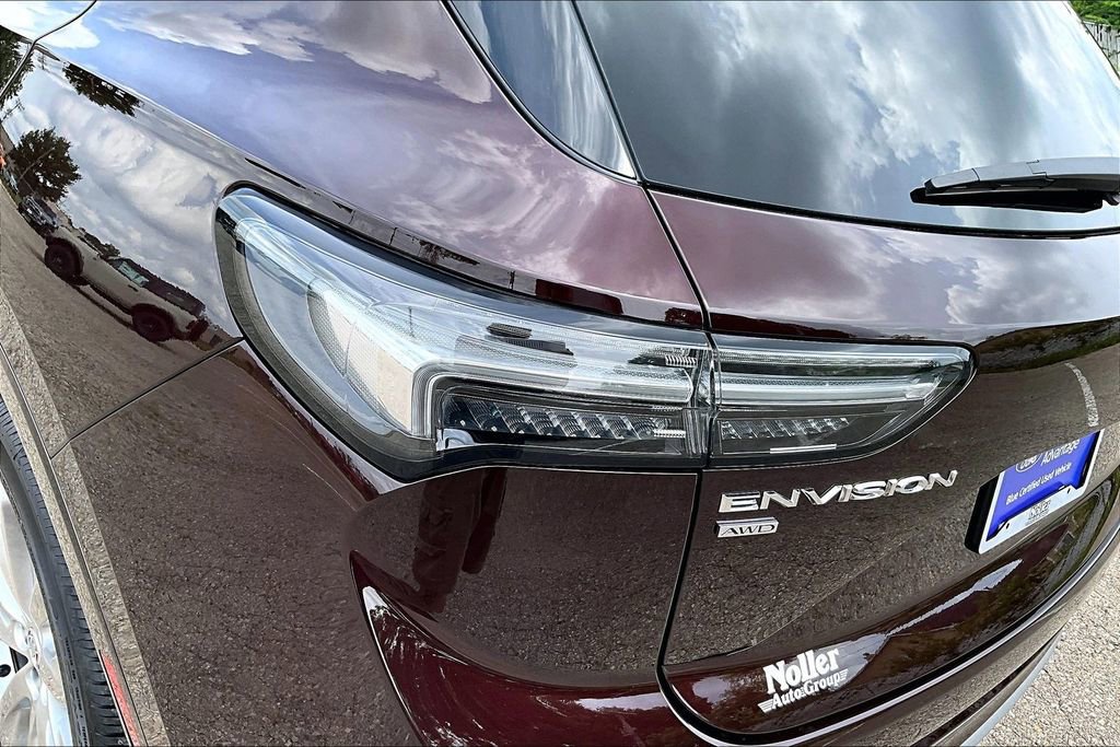 Used 2023 Buick Envision Avenir AWD/4WD image 30