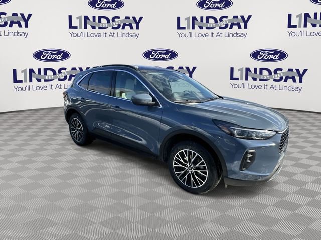 Certified 2025 Ford Escape SE w/ PHEV Premium Package image 8
