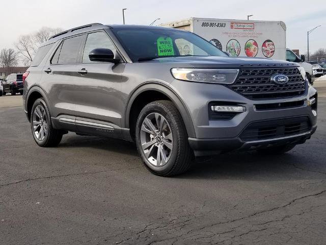 Certified 2023 Ford Explorer XLT w/ Equipment Group 202A image 7