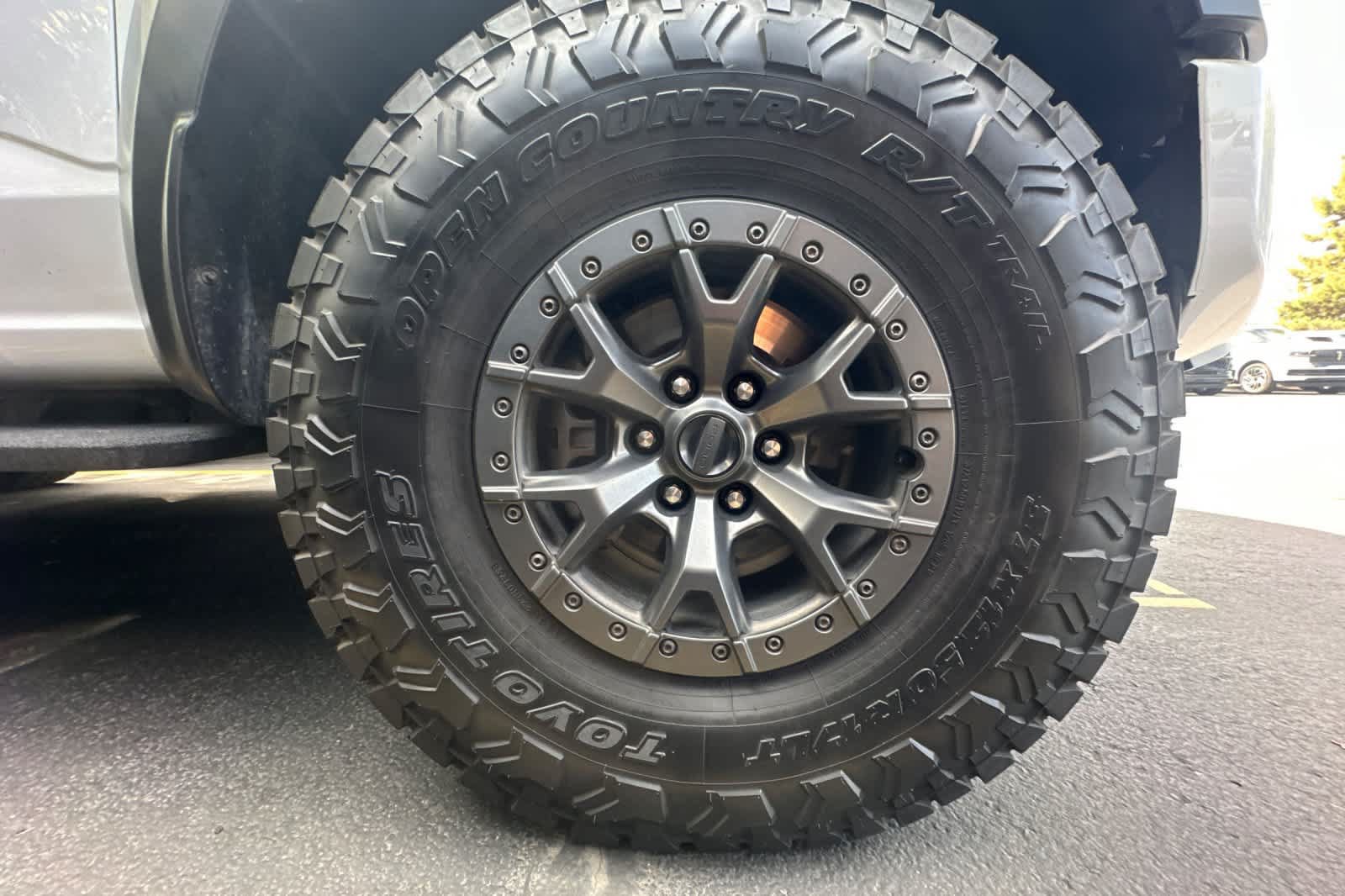 Certified 2021 Ford F150 Raptor w/ Raptor 37 Performance Package AWD/4WD image 11