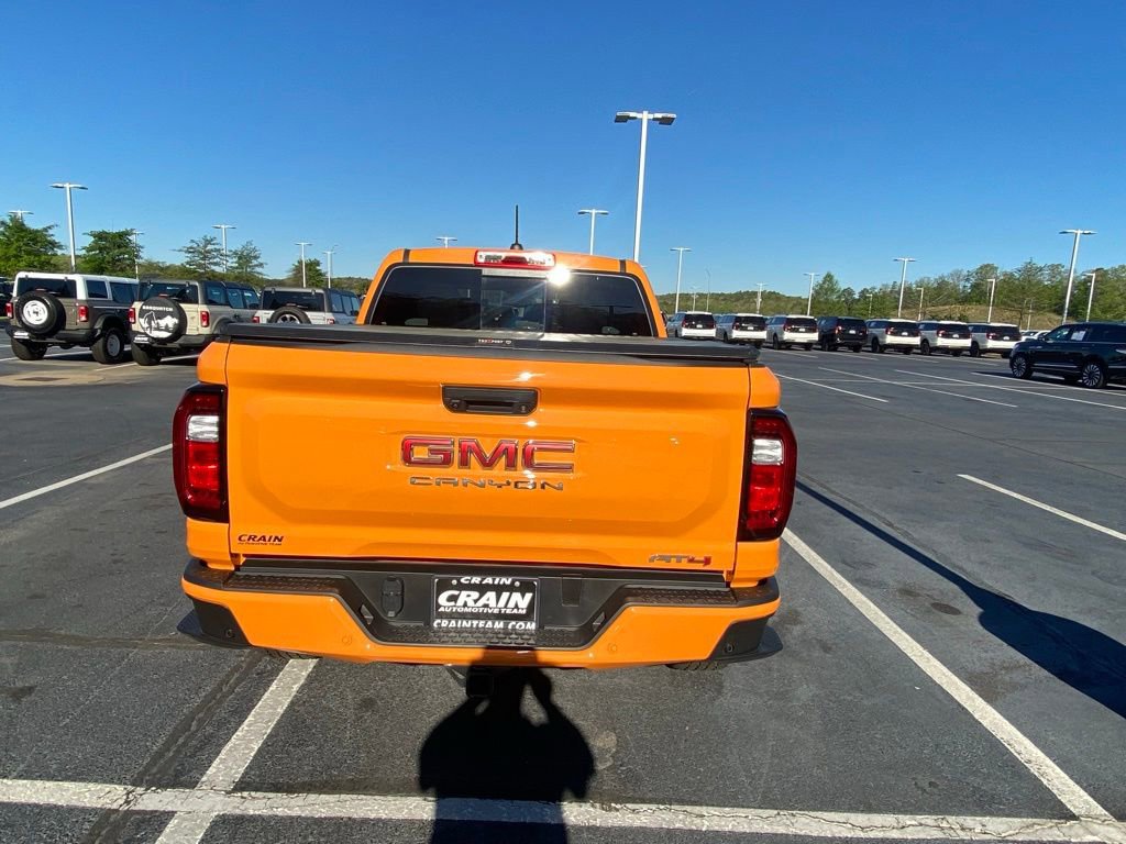 Used 2025 GMC Canyon AT4 w/ AT4 Premium Package image 4
