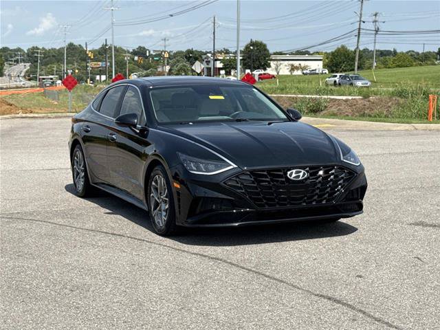 Used 2023 Hyundai Sonata SEL w/ Convenience Package FWD image 3