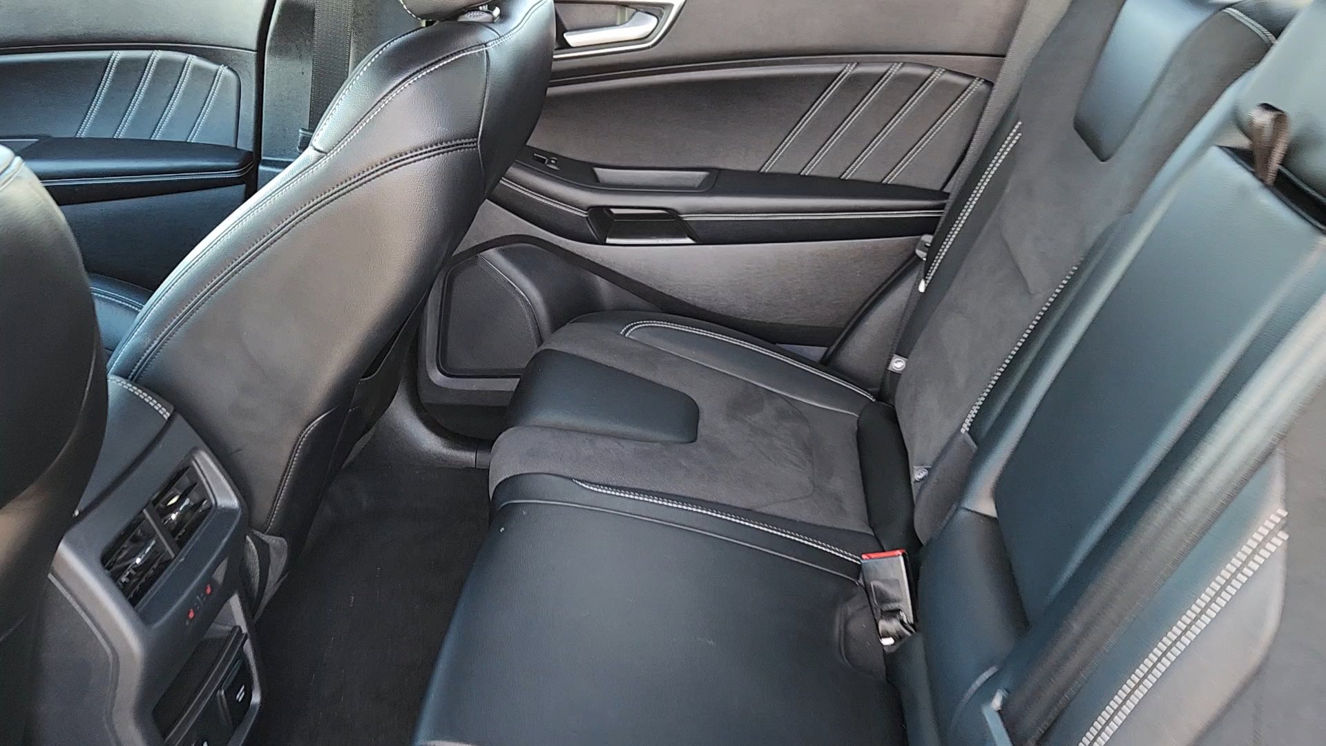 Certified 2022 Ford Edge ST w/ Equipment Group 401A image 14