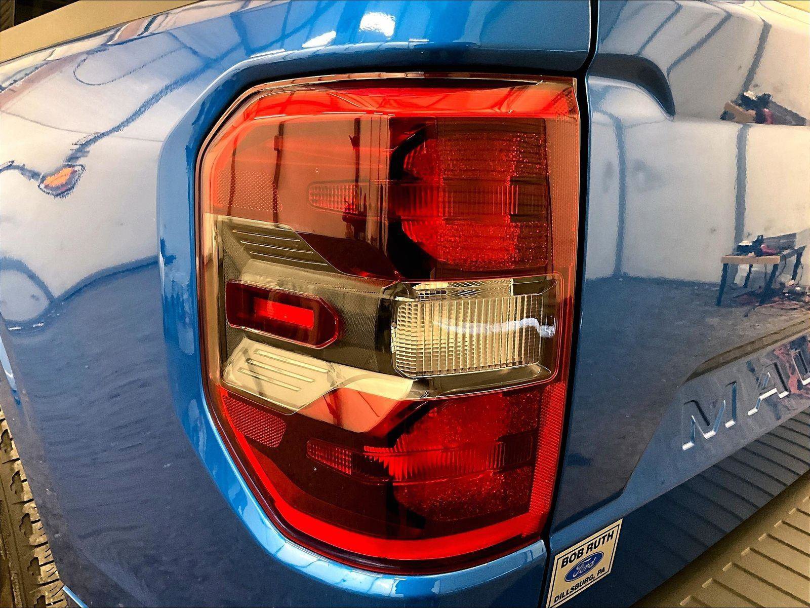 Certified 2025 Ford Maverick Lobo AWD/4WD image 28