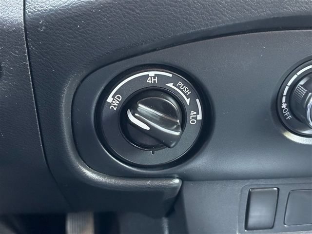 Used 2022 Nissan Frontier S w/ Technology Package AWD/4WD image 22