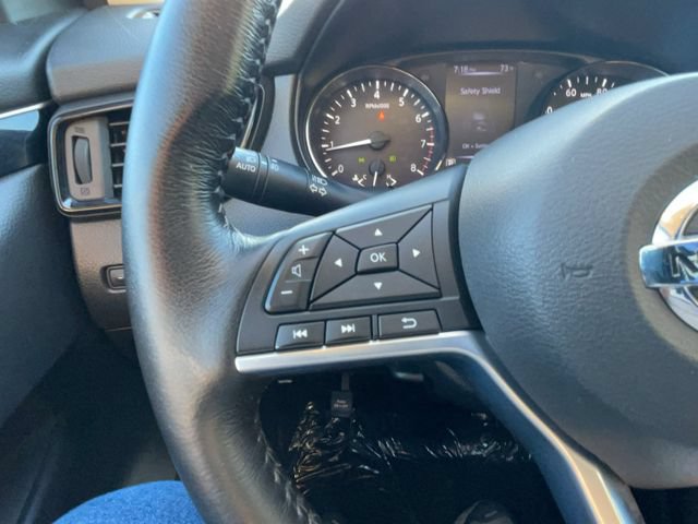 Used 2017 Nissan Rogue Sport SL w/ SL Premium Package AWD/4WD image 17