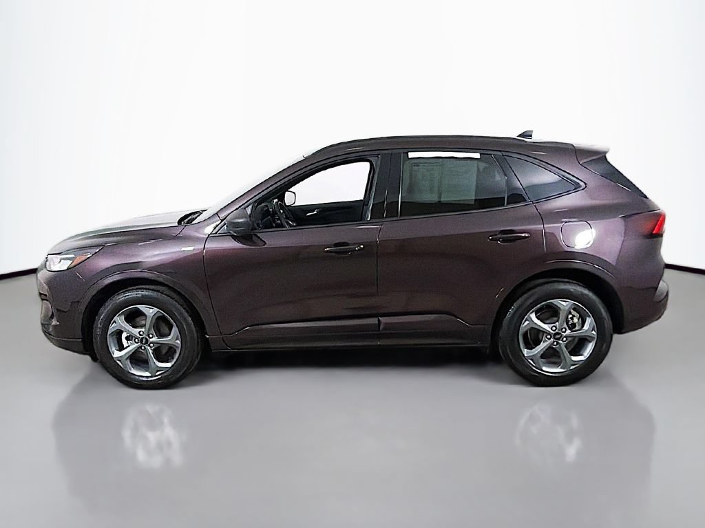 Certified 2023 Ford Escape ST-Line AWD/4WD image 13