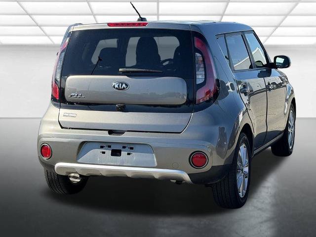 Used 2018 Kia Soul + FWD image 9