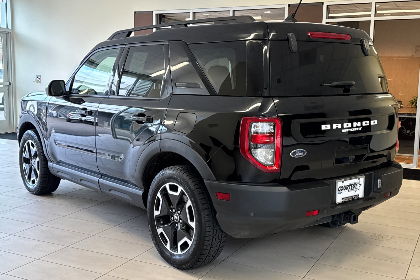 Certified 2021 Ford Bronco Sport Outer Banks image 6