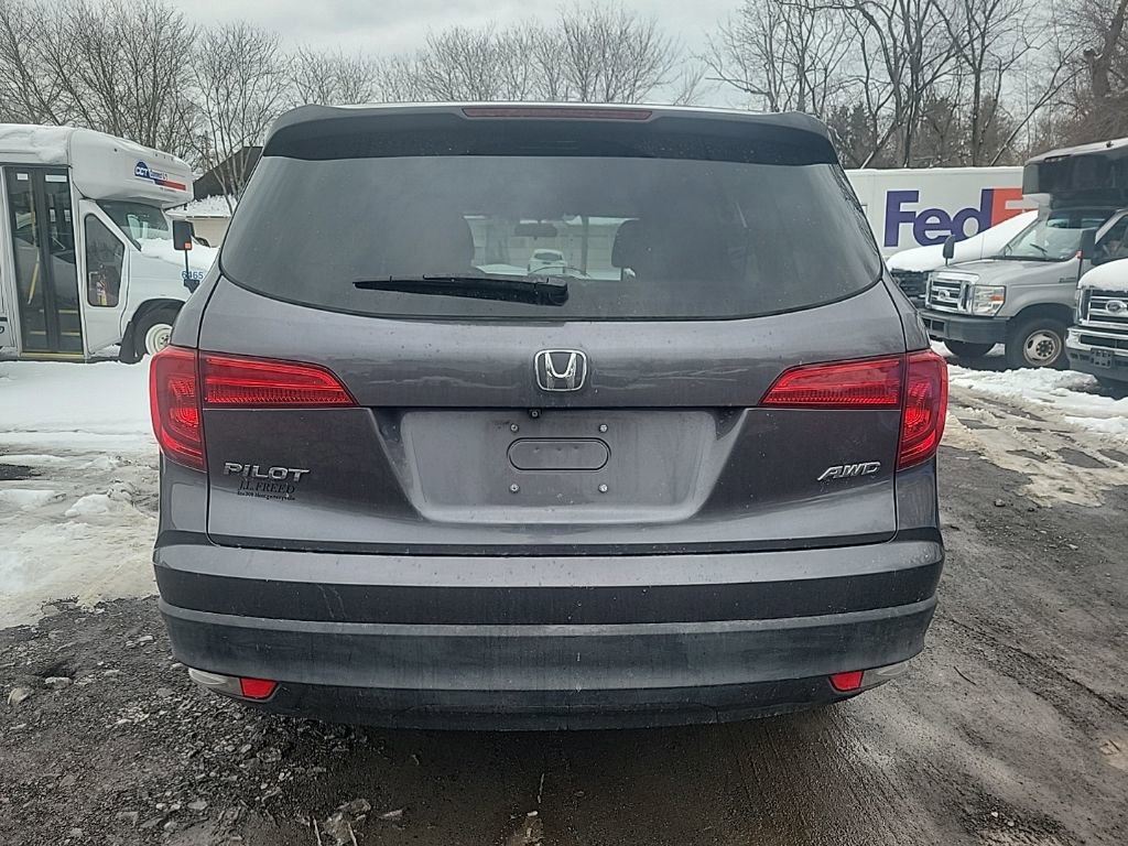 Used 2018 Honda Pilot EX image 4