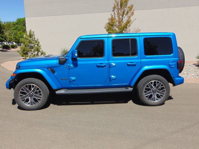 Used 2023 Jeep Wrangler Unlimited Sahara AWD/4WD image 3