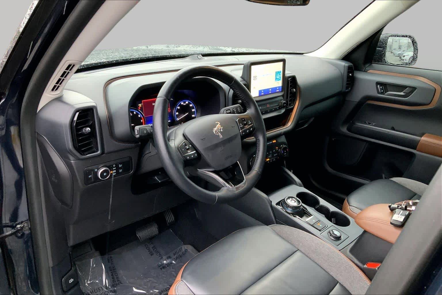 Certified 2023 Ford Bronco Sport Outer Banks w/ Tech Package AWD/4WD image 17