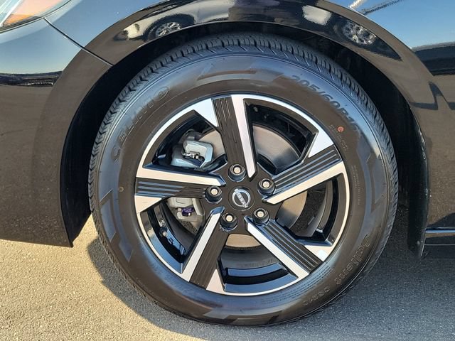 Used 2024 Nissan Sentra SV FWD image 26