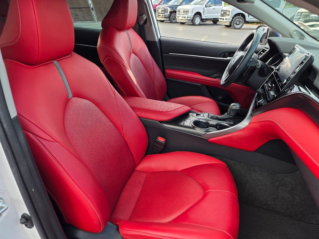 Used 2023 Toyota Camry XSE FWD image 15