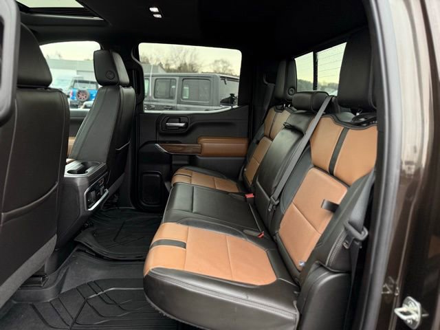 Used 2019 Chevrolet Silverado 1500 High Country w/ Technology Package image 32