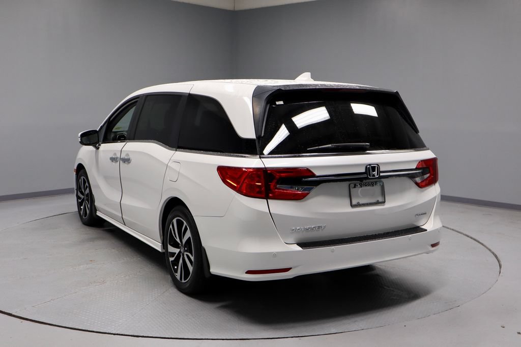 Used 2023 Honda Odyssey Touring image 9