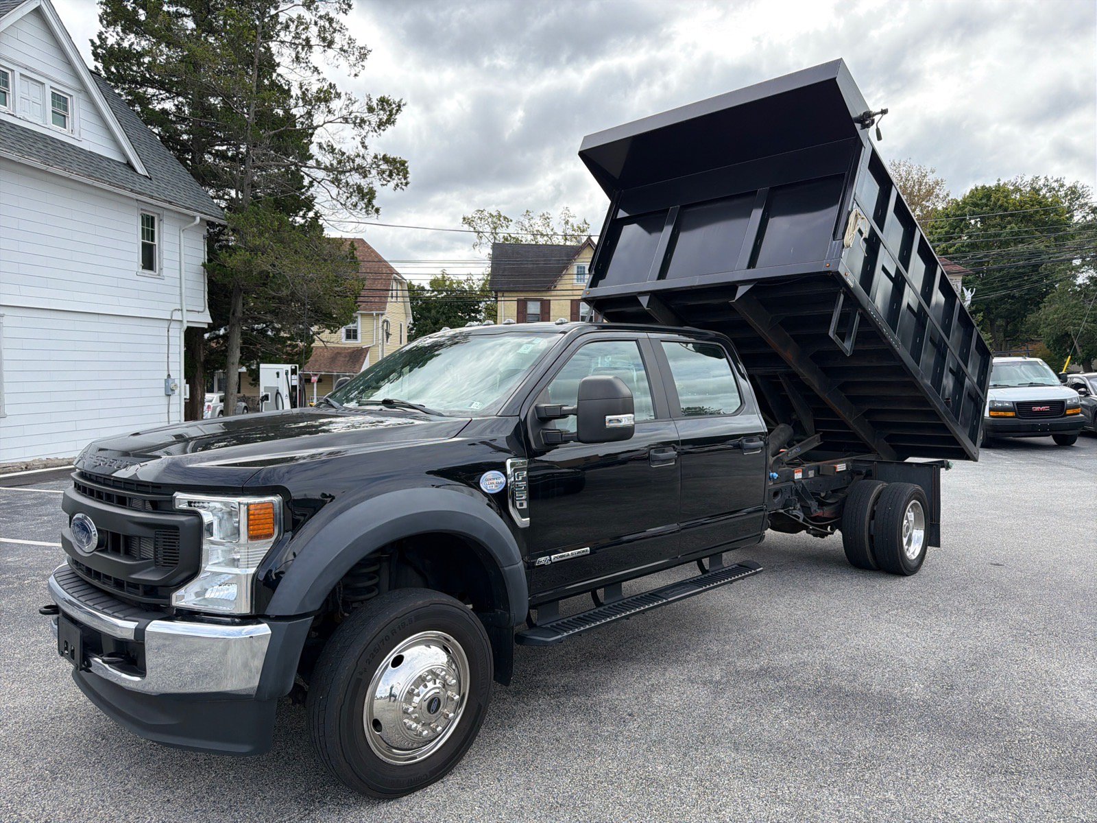 Certified 2022 Ford F550 4x4 Crew Cab Super Duty w/ Power Equipment Group image 2