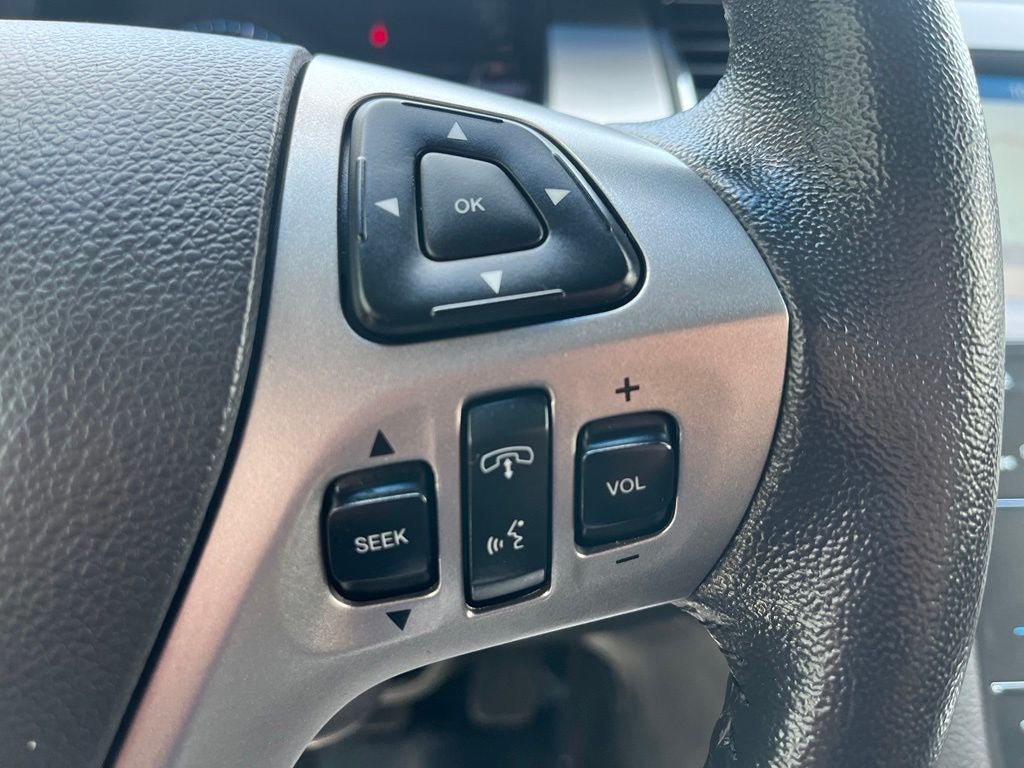 Certified 2017 Ford Taurus SEL w/ Equipment Group 201A FWD image 29