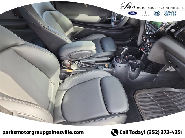 Used 2021 MINI Cooper S image 9