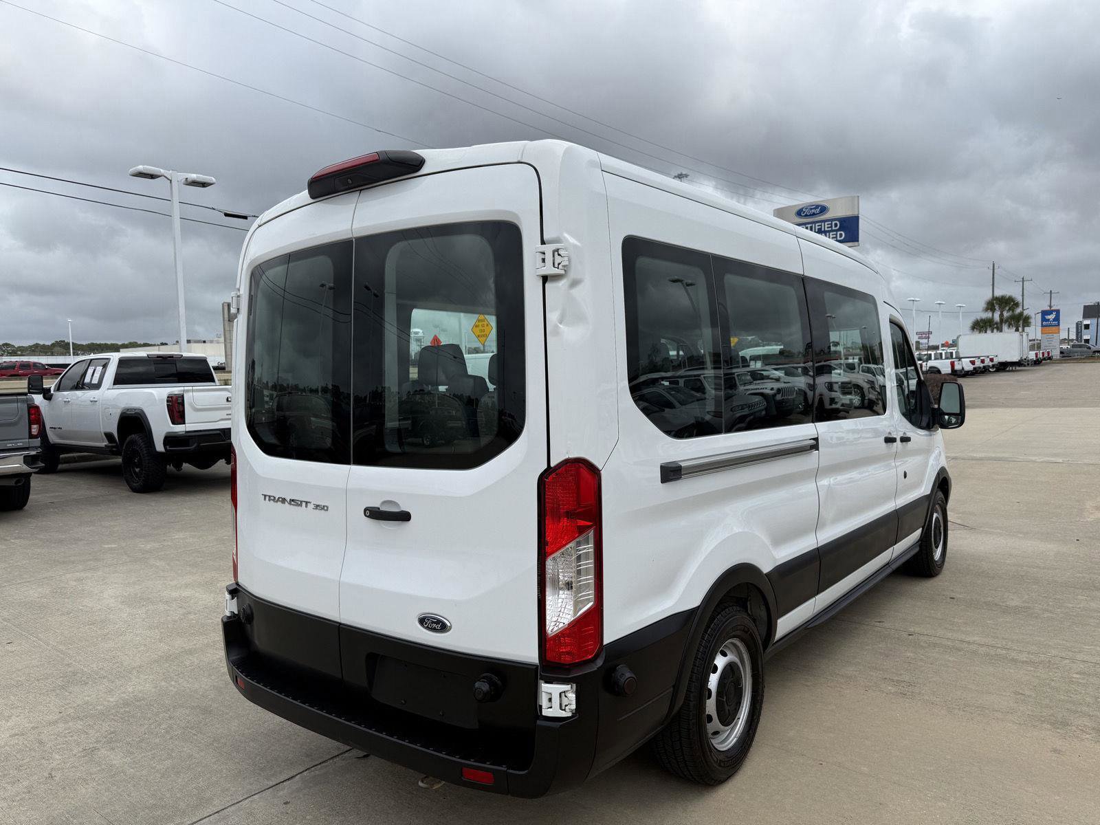 Certified 2019 Ford Transit 350 XL image 4