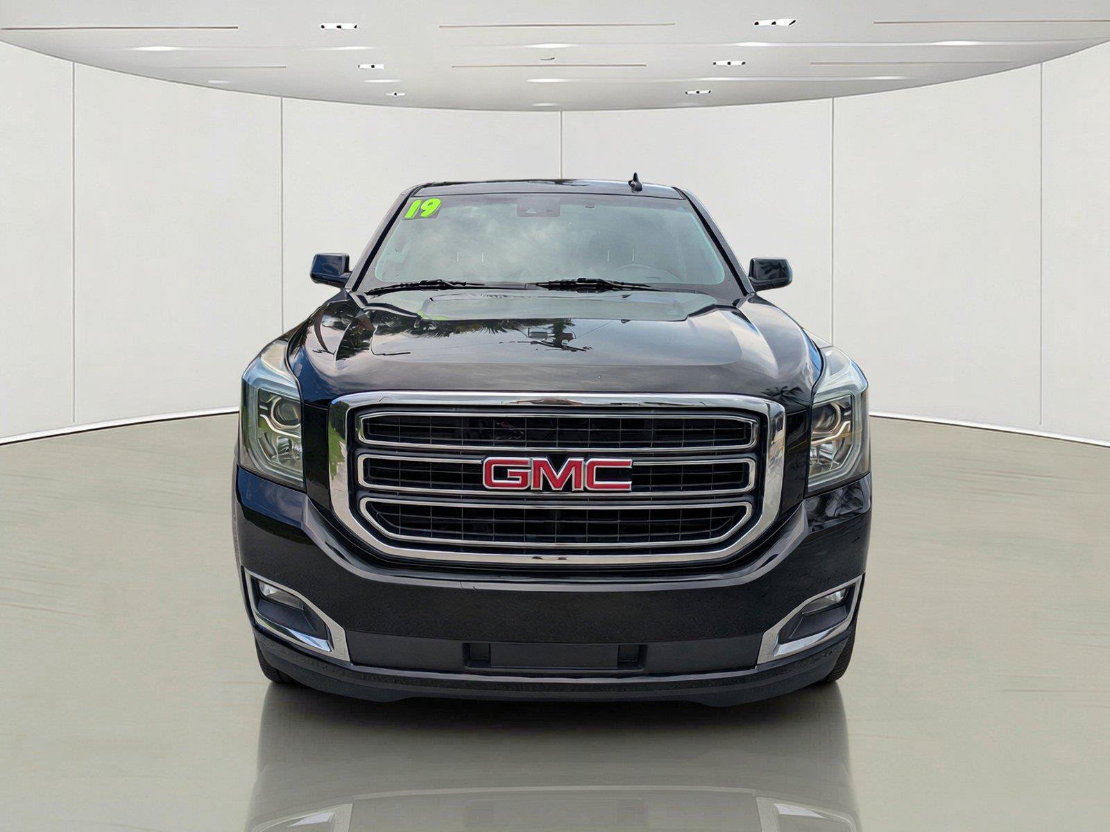 Used 2019 GMC Yukon SLE w/ Convenience Package RWD image 3