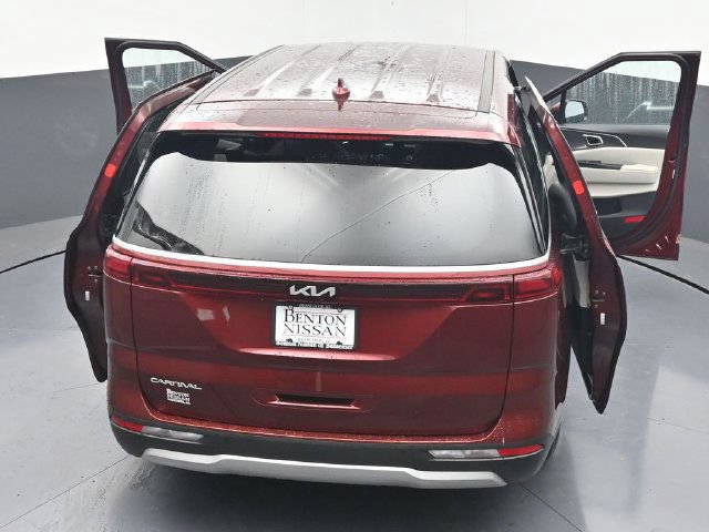 Used 2024 Kia Carnival LX FWD image 21