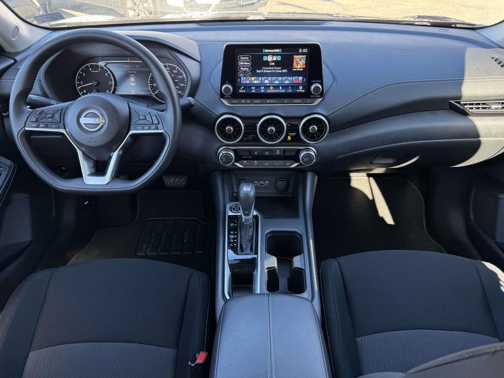 Used 2025 Nissan Sentra SV image 7