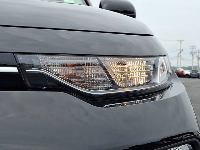 Used 2021 Kia Soul LX FWD image 9