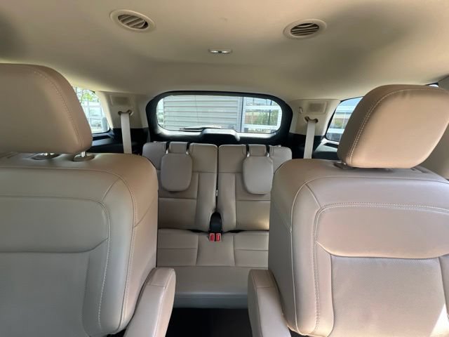 Certified 2023 Ford Explorer Limited w/ Equipment Group 301A AWD/4WD image 19