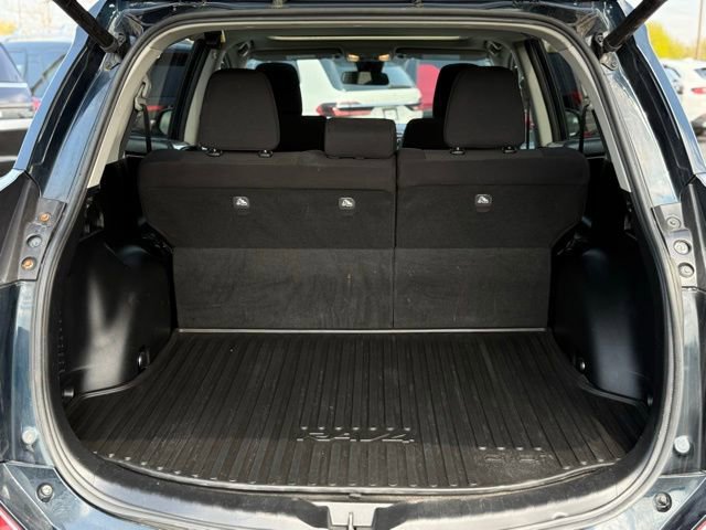 Used 2017 Toyota RAV4 XLE AWD/4WD image 38