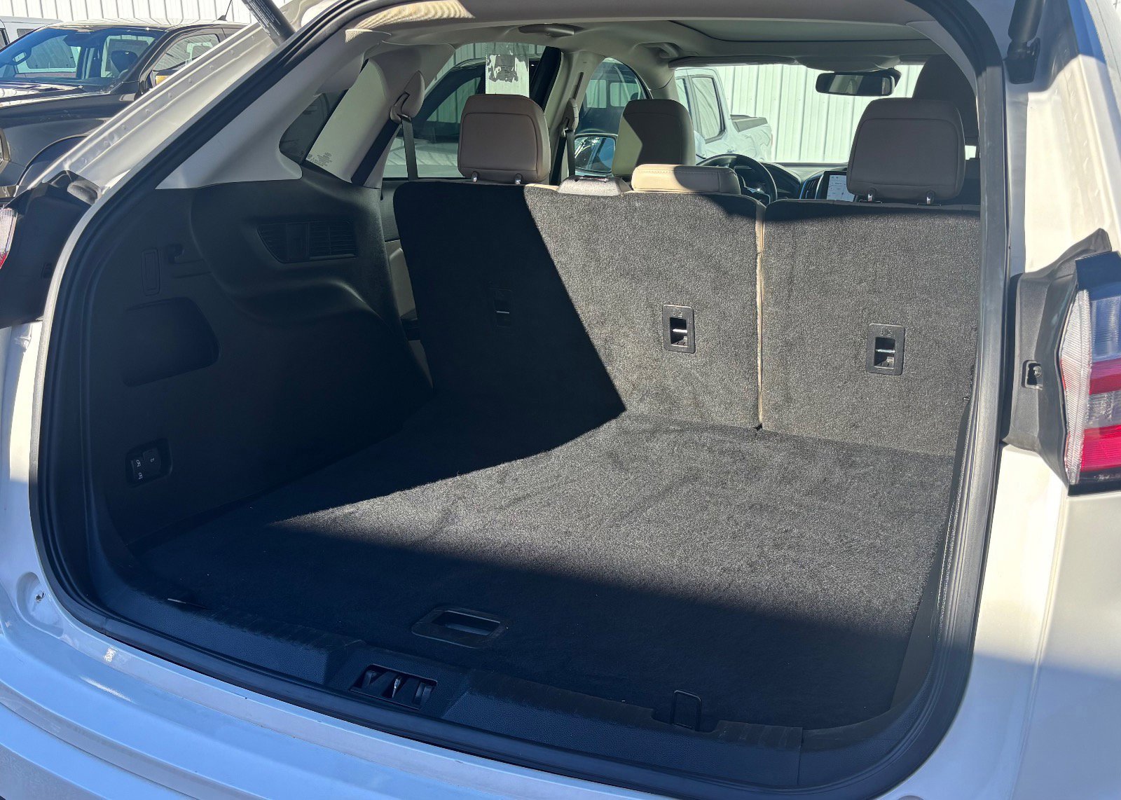 Certified 2022 Ford Edge Titanium w/ Equipment Group 301A image 8