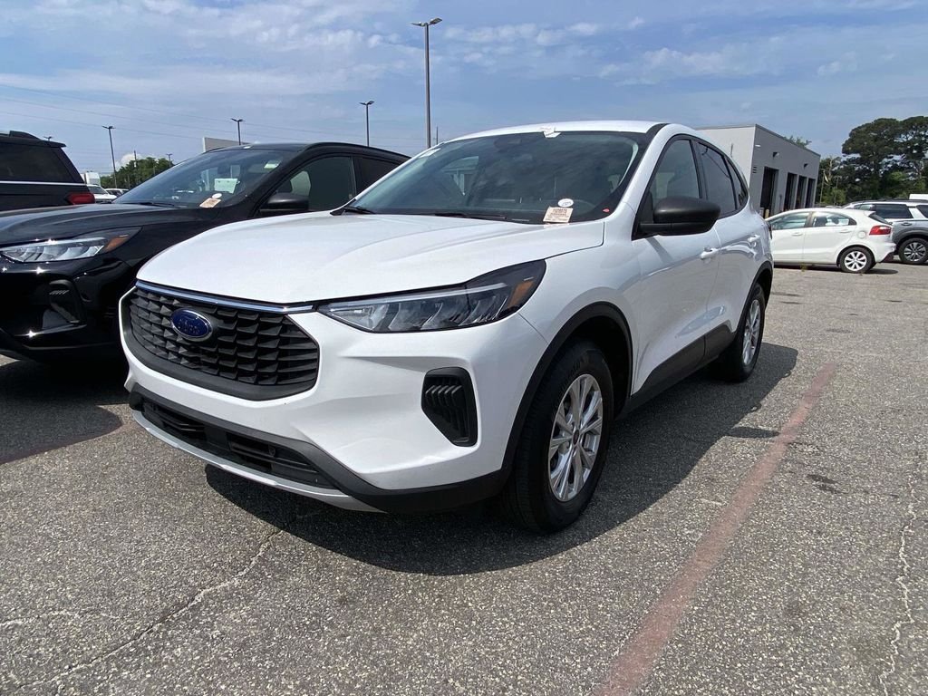 Certified 2025 Ford Escape Active AWD/4WD image 3