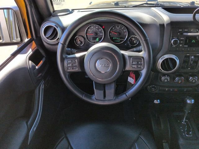 Used 2018 Jeep Wrangler Unlimited Sahara w/ Connectivity Group image 16