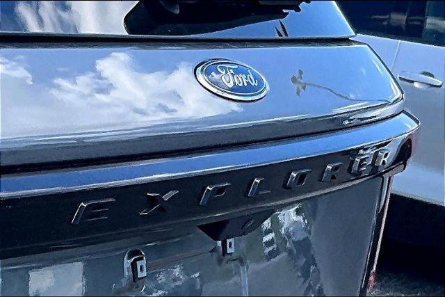 Certified 2025 Ford Explorer ST-Line w/ ST-Line Street Pack AWD/4WD image 8