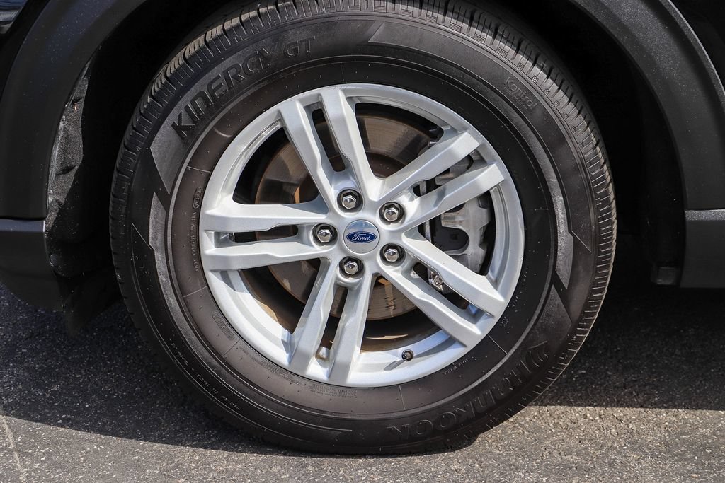 Certified 2024 Ford Explorer XLT RWD image 14