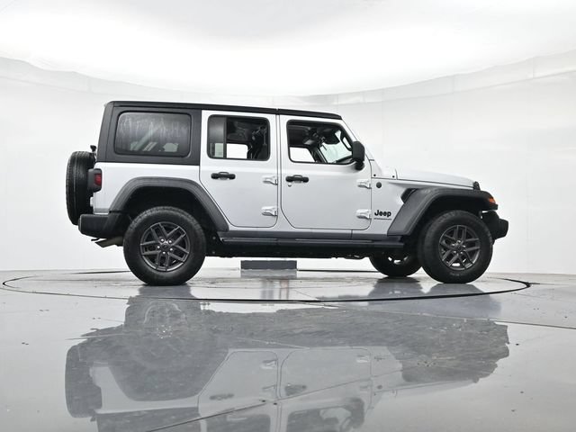 Used 2024 Jeep Wrangler Unlimited Sport AWD/4WD image 36