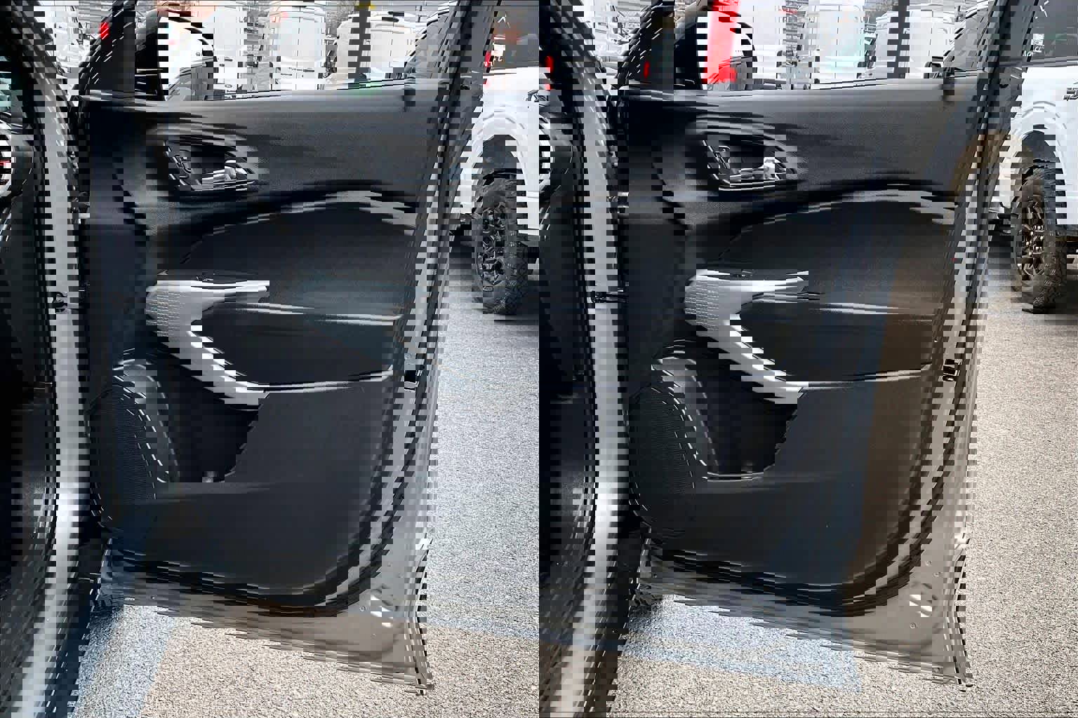 Used 2025 Chevrolet Trax RS w/ Driver Confidence Package image 22