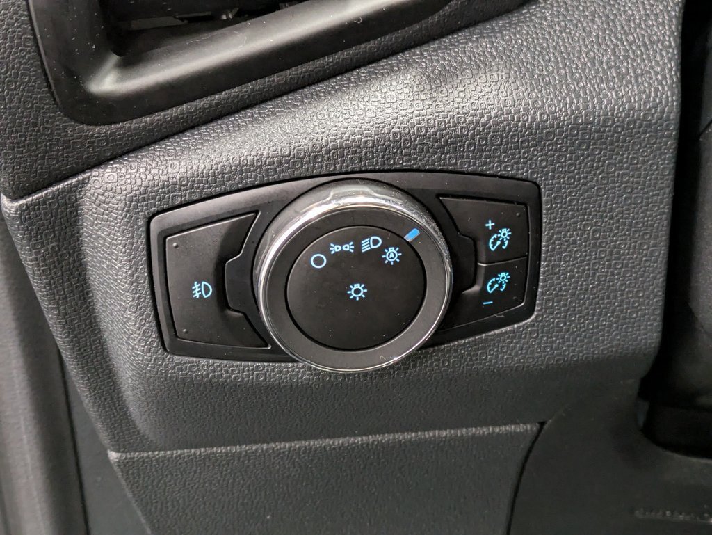 Certified 2022 Ford EcoSport SE image 20